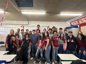 Estudantes durante a apresentação sobre Ciência de Dados