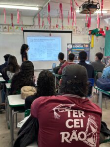 Registro da visita à antiga escola de Ana Victória